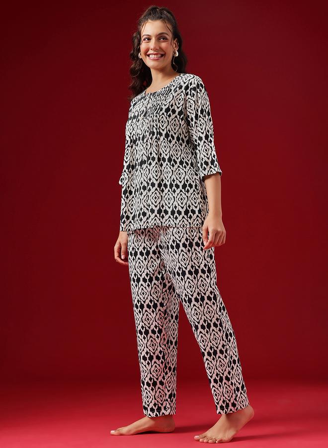 Clovia All Over Print Kurta Top and Pyjama Set - Image 3